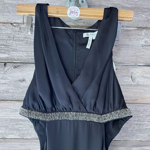 NWT BCBG V Neck Ballgown with Beaded Cut Out Sides💗👗 - Picture 11 of 13